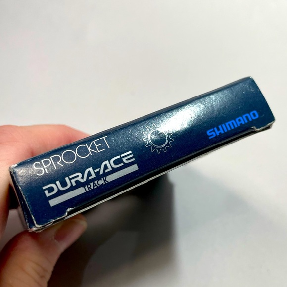 Shimano Dura Ace SS-7600 Track Sprocket 16T - Picture 3 of 9